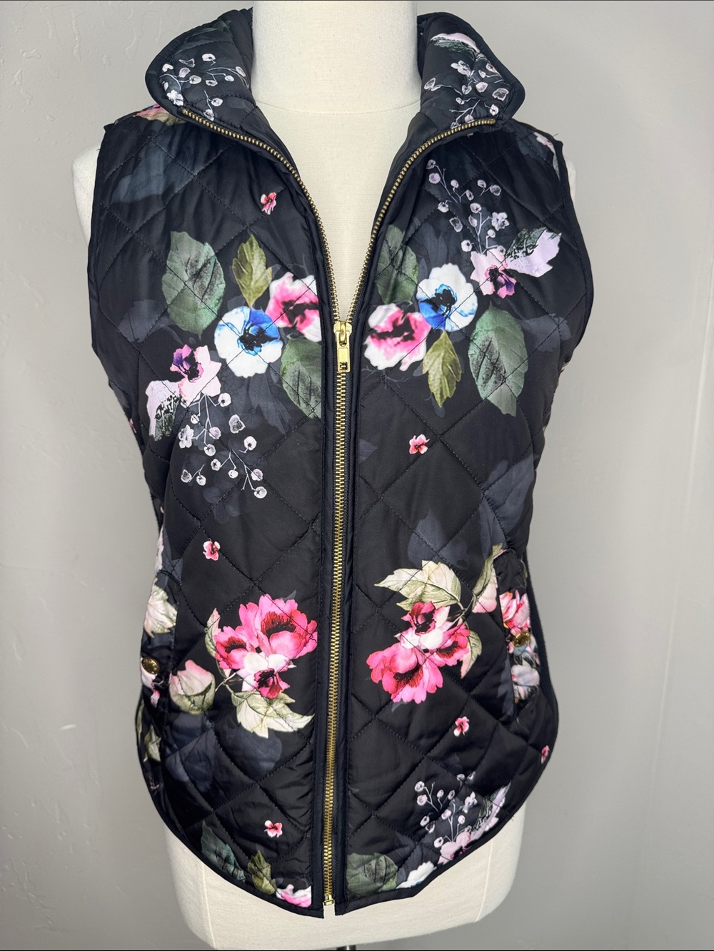 Cynthia Rowley Black Quilted Floral Zip Vest With Ribbed Side Panels